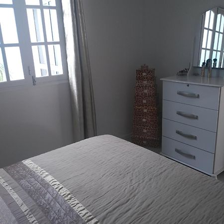 Maderalzinho Apartment Mindelo Phòng bức ảnh